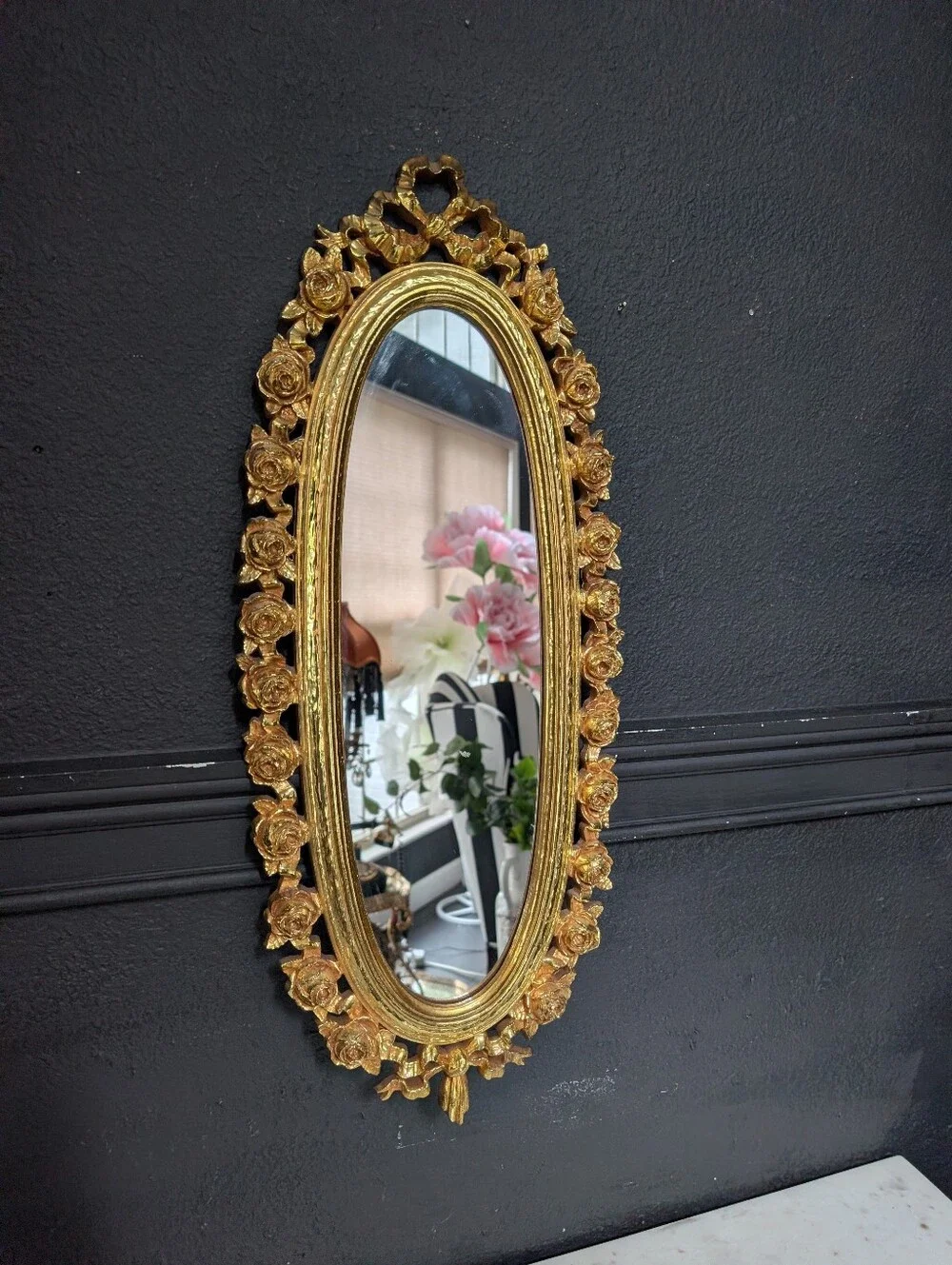Vintage Syroco Gold Roses & Bow Detail Oval frame Accent Wall Mirror 25